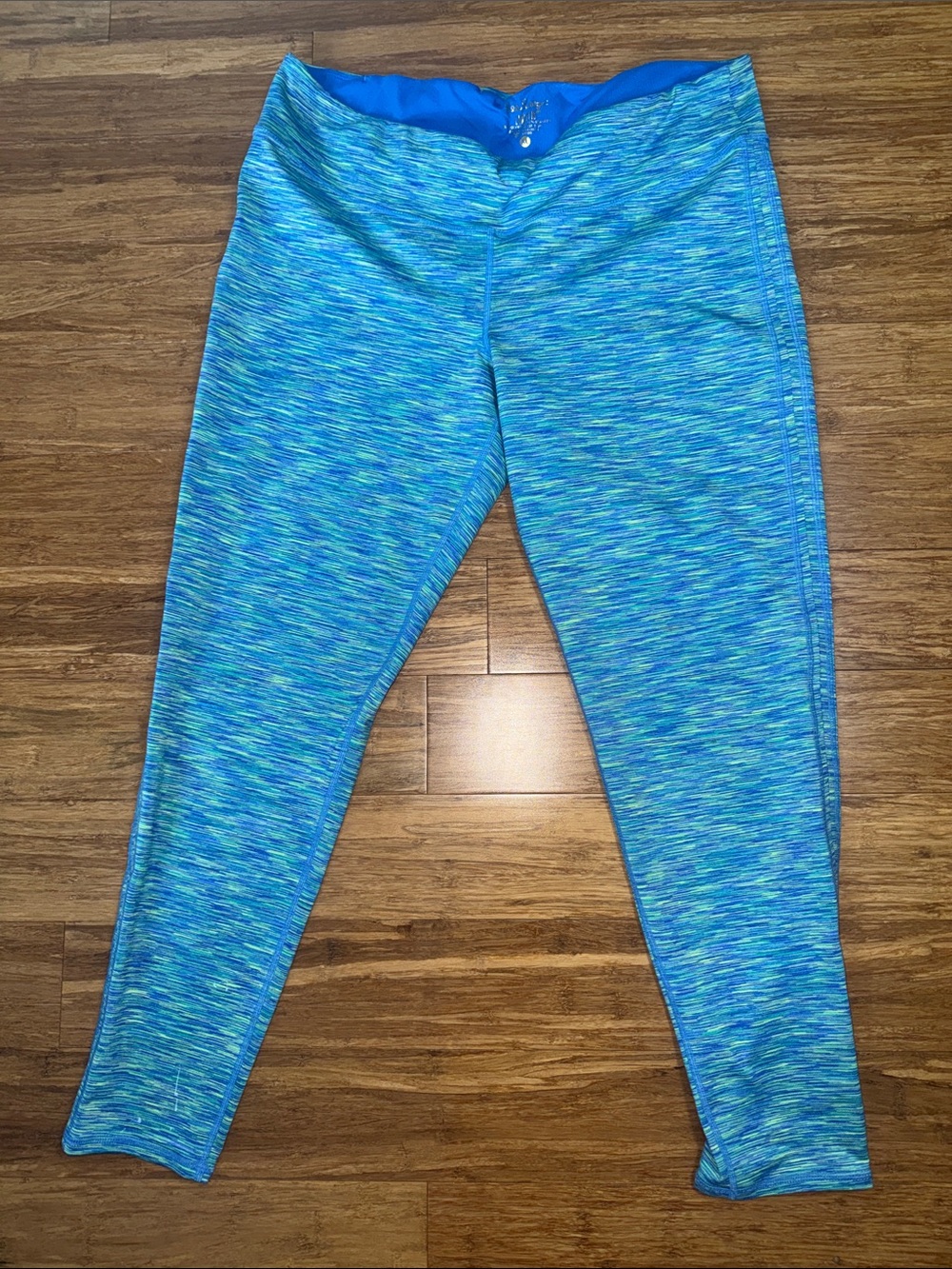 XL Lilly Pulitzer Blue and Green Space-Dye Athletic Leggings